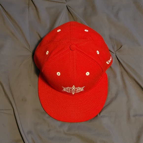 Rare Exclusive Dionic Worldwide Red Snowflake New Era 59Fifty - Size 7 1/2 - Picture 5 of 5